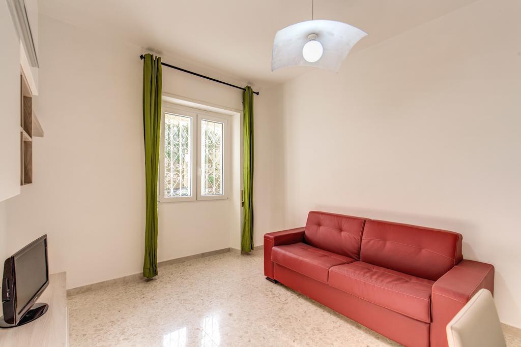 Daisy Guest House Colosseo Roma Quarto foto
